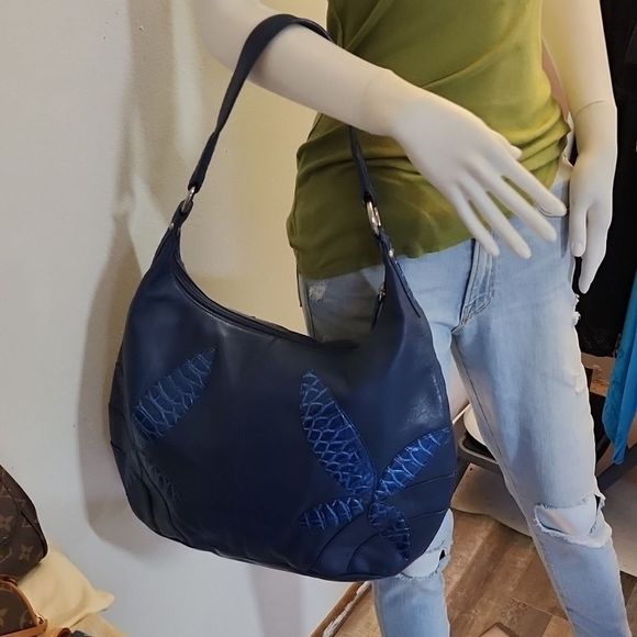 CHI brand leather handbag - Picture 14 of 14